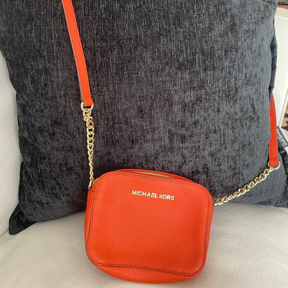 Michael Kors Orange Jet Set Travel Crossbody